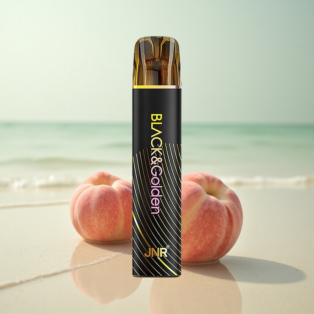 JNR Black&Golden 600+200 Persikka Mango 550mAh 2ml 2% Nikotiinia